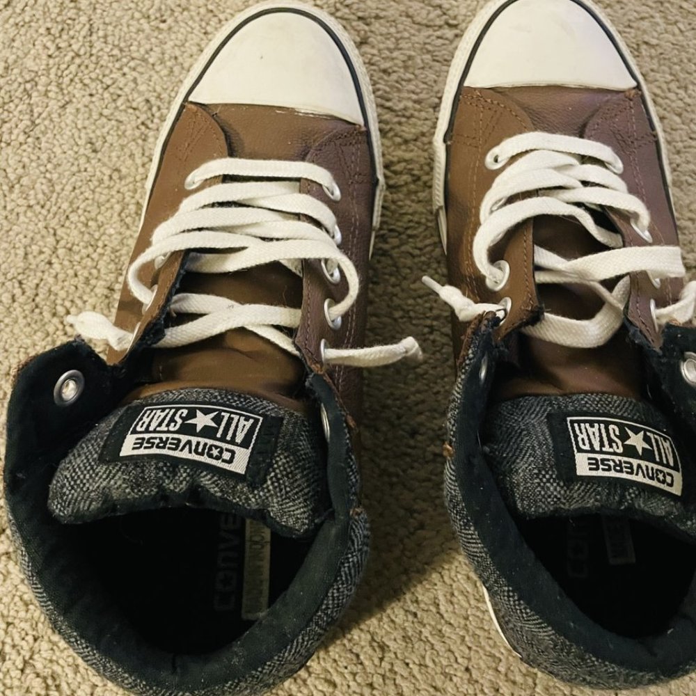 Brown Women's Chuck Taylor All Star Leather Street Mid Top Sneakers